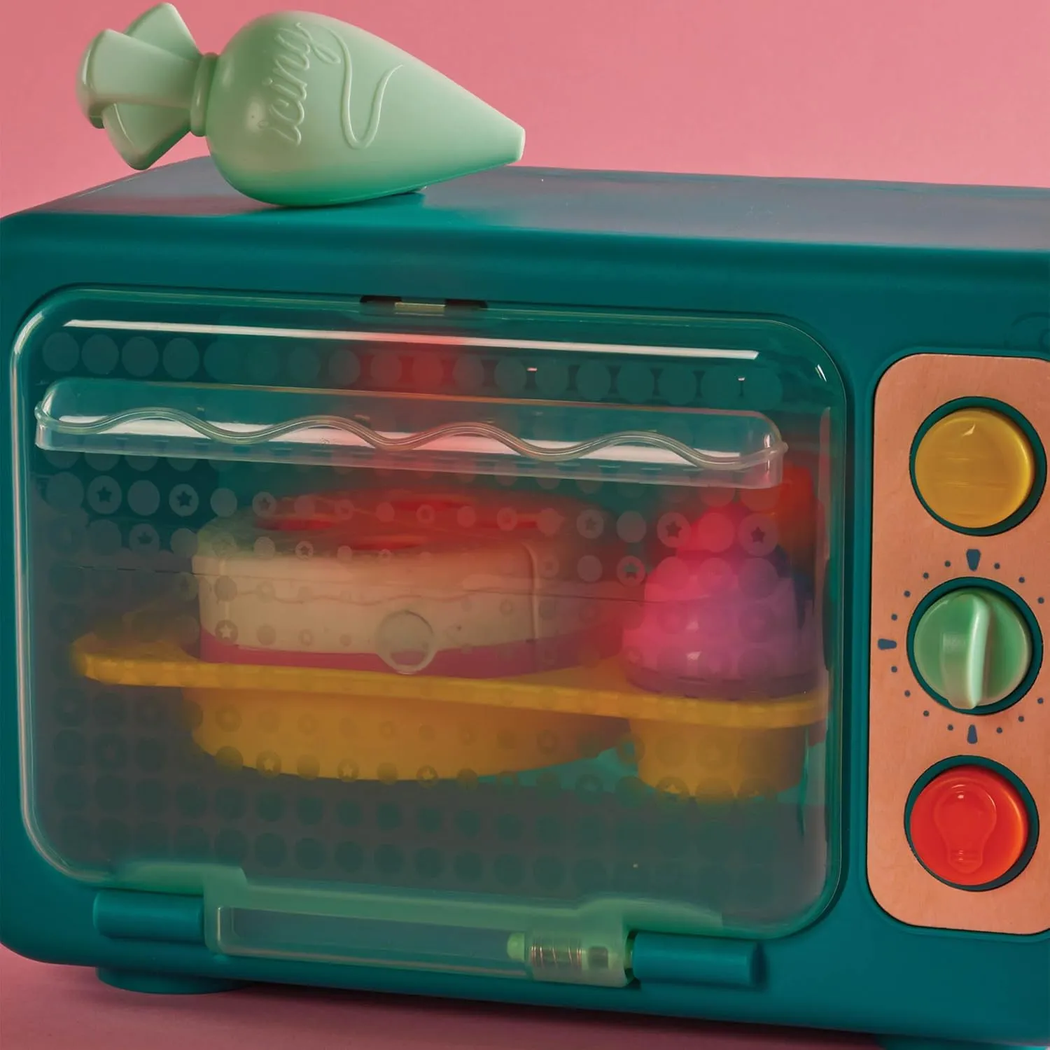 B. toys – Play Oven Set – 22-Piece Cake Baking Playset – Pretend Cupcake Decorating – Lights & Sounds – 3 Years   – Mini Chef - Bake-a-Cake Playset