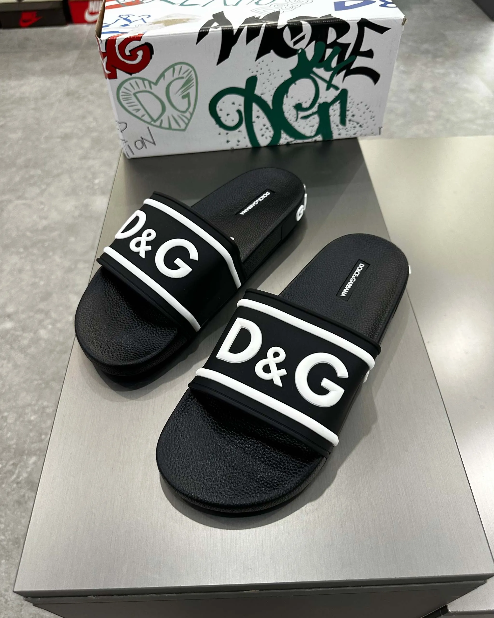 D&G Beachwear Sliders Black