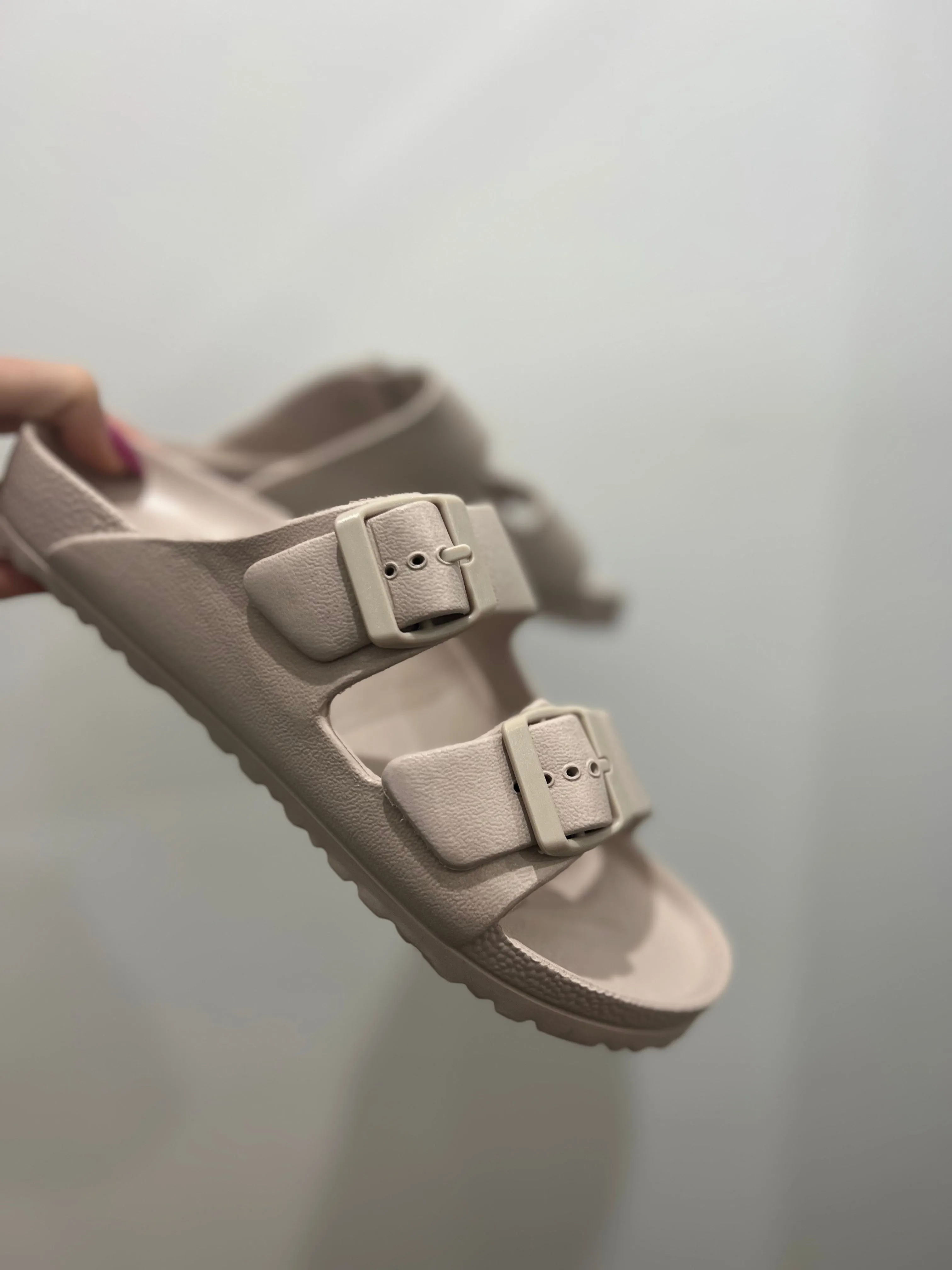 Human 'Ripe' Slide - Cool Grey