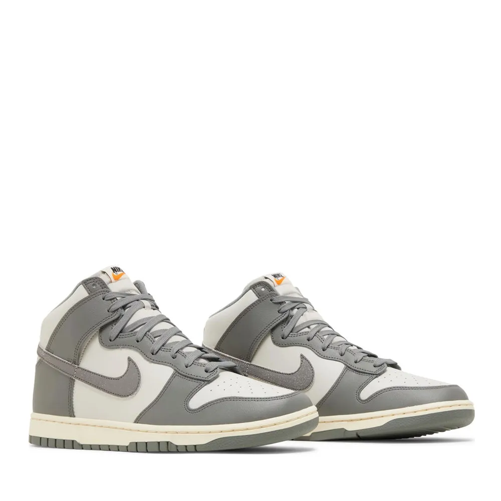 NIKE DUNK HIGH VINTAGE LIGHT BONE GREY (NEW) (NEW)