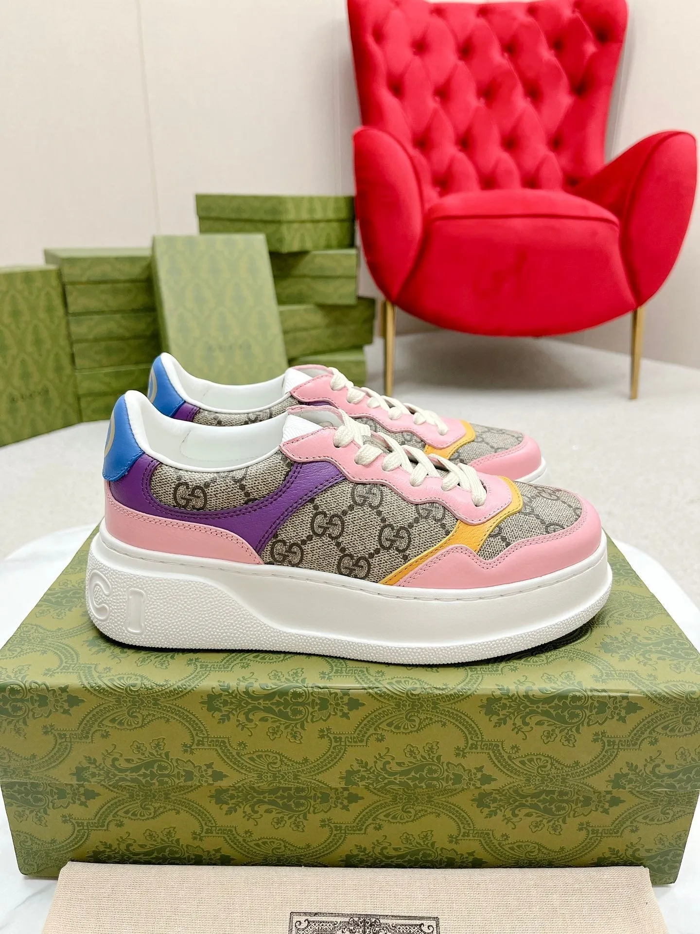 PINK Gucci GG BROWN No-hassle returns TRAINER AND CALFSKIN Limited-time offer LIGHT