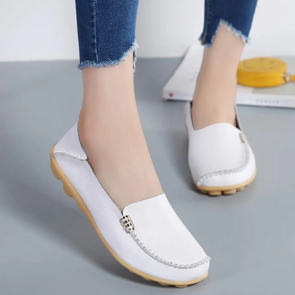 WERWAES Womens Casual Loafers Comfortable Leather Slip on Shoes Fashion Round Toe Moccasins Flats Soft Lightweight Walking Outdoor Loafers